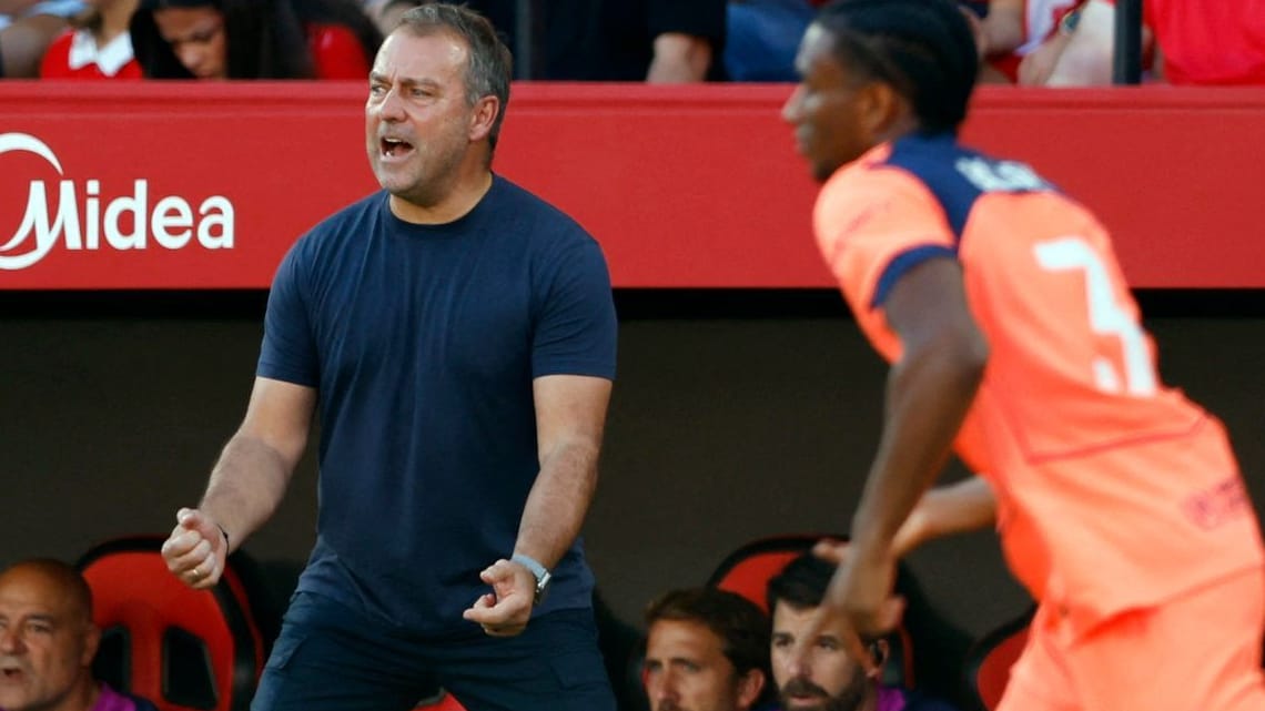 Hansi Flick: Der Trainer des FC Barcelona war mit dem Auftritt gegen Sevilla nicht zufrieden.