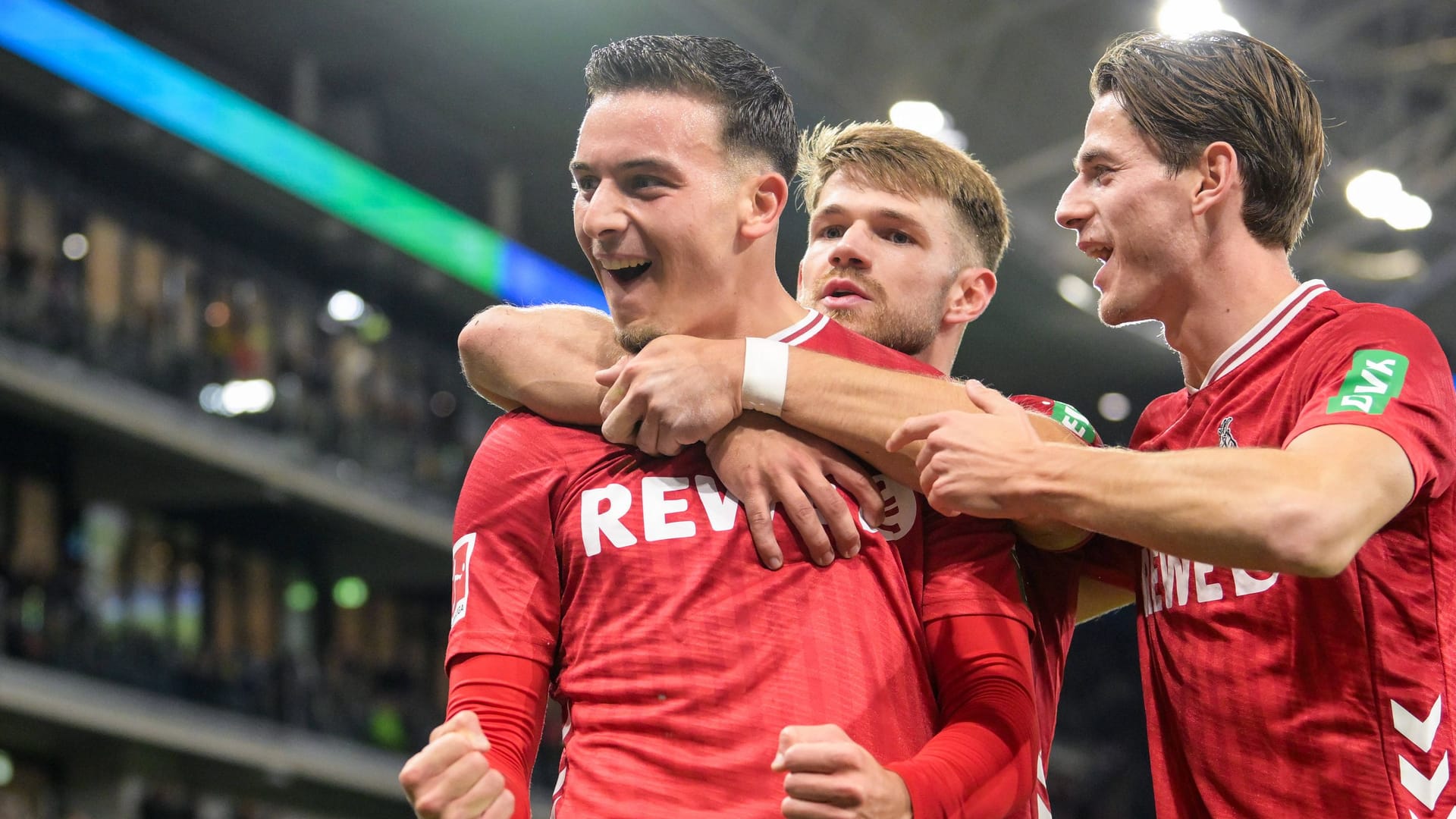 Jubel in Hoffenhei: Torschütze Said El Mala mit Jan Thielmann (M.) und Jakub Kaminski (r.) (Archivfoto): Der Auftritt gegen Hoffenheim macht FC-Fans Mut. Jubel in Hoffenhei: Torschütze Said El Mala mit Jan Thielmann (M.) und Jakub Kaminski (r.) (Archivfoto): Der Auftritt gegen Hoffenheim macht FC-Fans Mut.