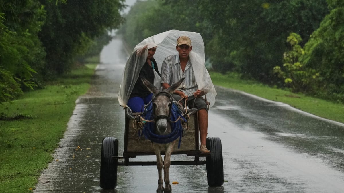 Straßen werden zu Flüssen: Hurrikan «Melissa» erreicht Kuba