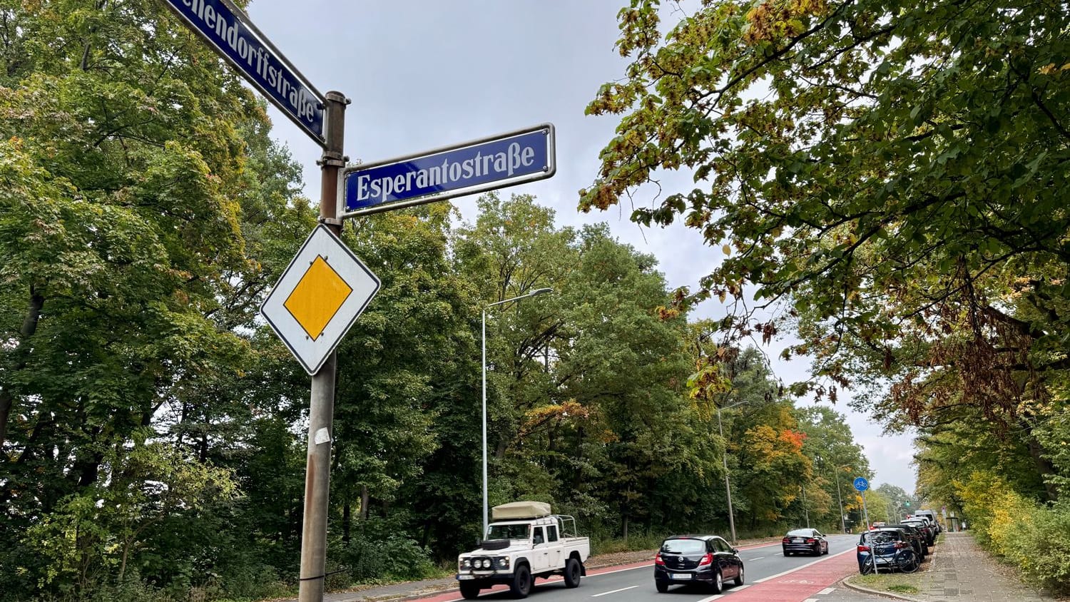 Die Eichendorffstraße: Die Brücke soll dort zwei Grünstreifen verbinden. Die Eichendorffstraße: Die Brücke soll dort zwei Grünstreifen verbinden.