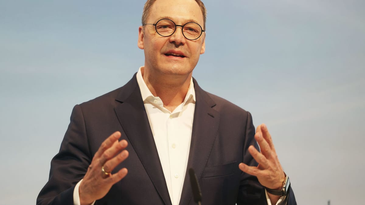 Ex-Stahlmanager übernimmt Bahn-Güterverkehrstochter DB Cargo