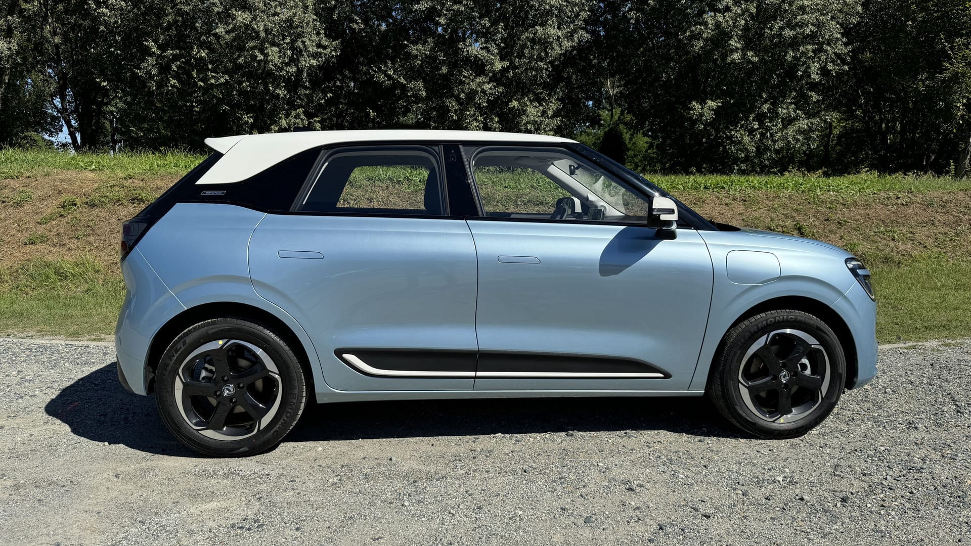 Kleinwagen mit Karriereknick: Beim Dongfeng Box (auch in Europa erhältlich) versagten mehrere Schweißpunkte der Karosserie, was die Schutzstruktur schwächt – und vermutlich auch den Absatz.