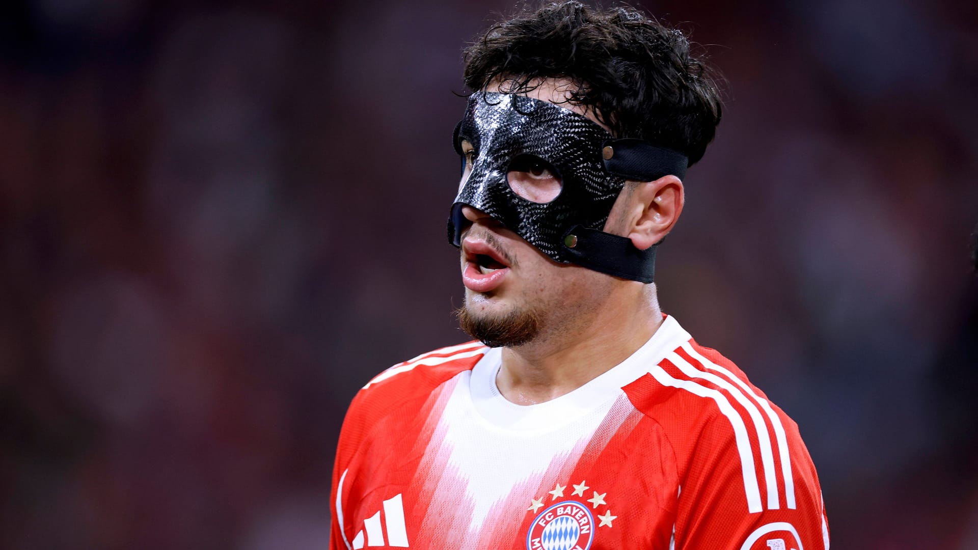 Maskenmann Aleksandar Pavlović im September dieses Jahres. Maskenmann Aleksandar Pavlović im September dieses Jahres.