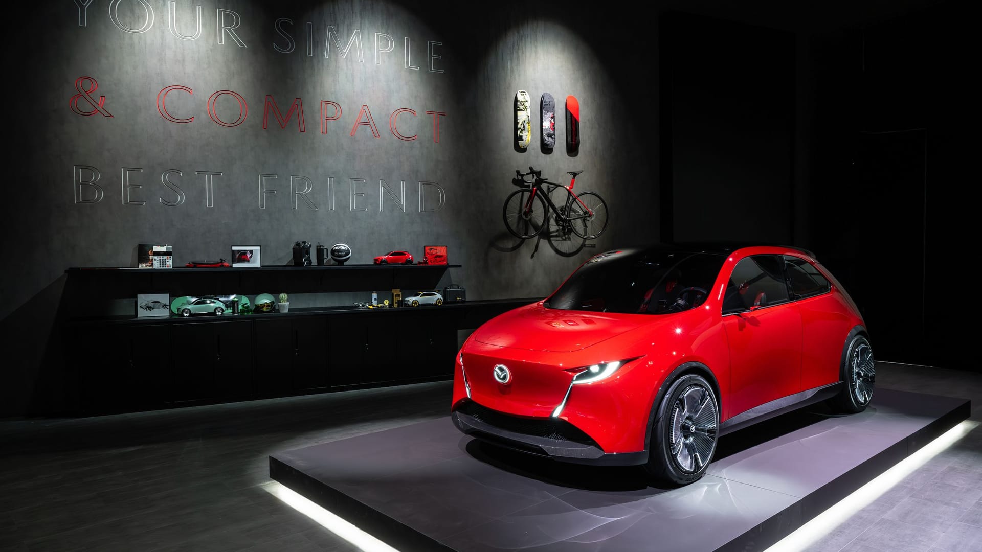 Kompakte Studie mit KI-Unterstützung: Das City-Modell soll mit dem Fahrer in natürlicher Sprache kommunizieren. Kompakte Studie mit KI-Unterstützung: Das City-Modell soll mit dem Fahrer in natürlicher Sprache kommunizieren.