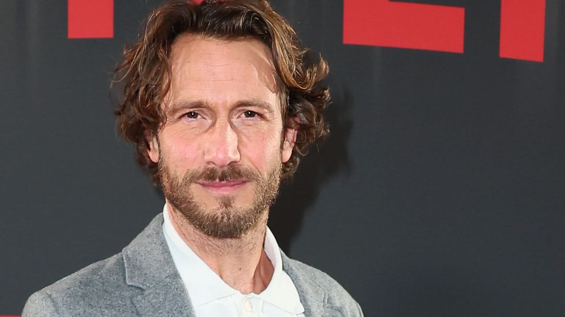 David Rott: Er ist Teil der neuen Serie "Alphamännchen". David Rott: Er ist Teil der neuen Serie "Alphamännchen".