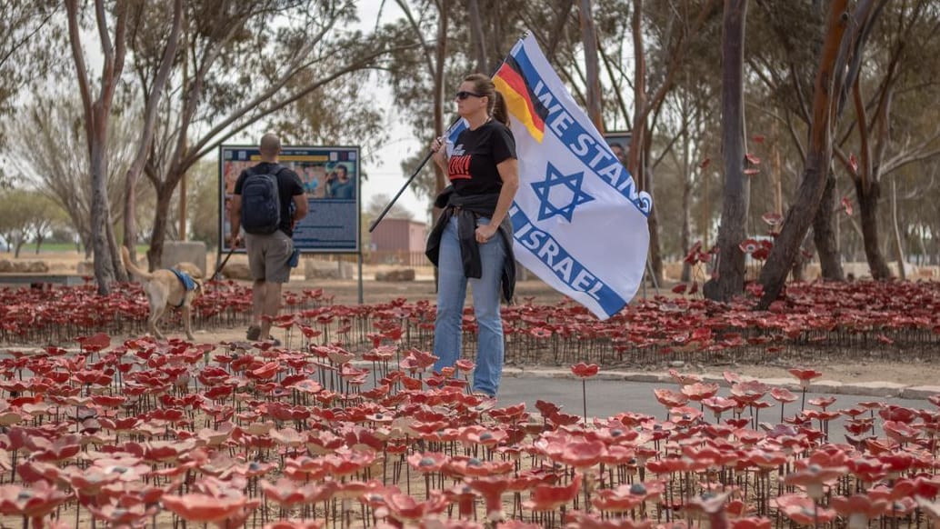 urn:newsml:dpa.com:20090101:251006-99-249686 urn:newsml:dpa.com:20090101:251006-99-249686