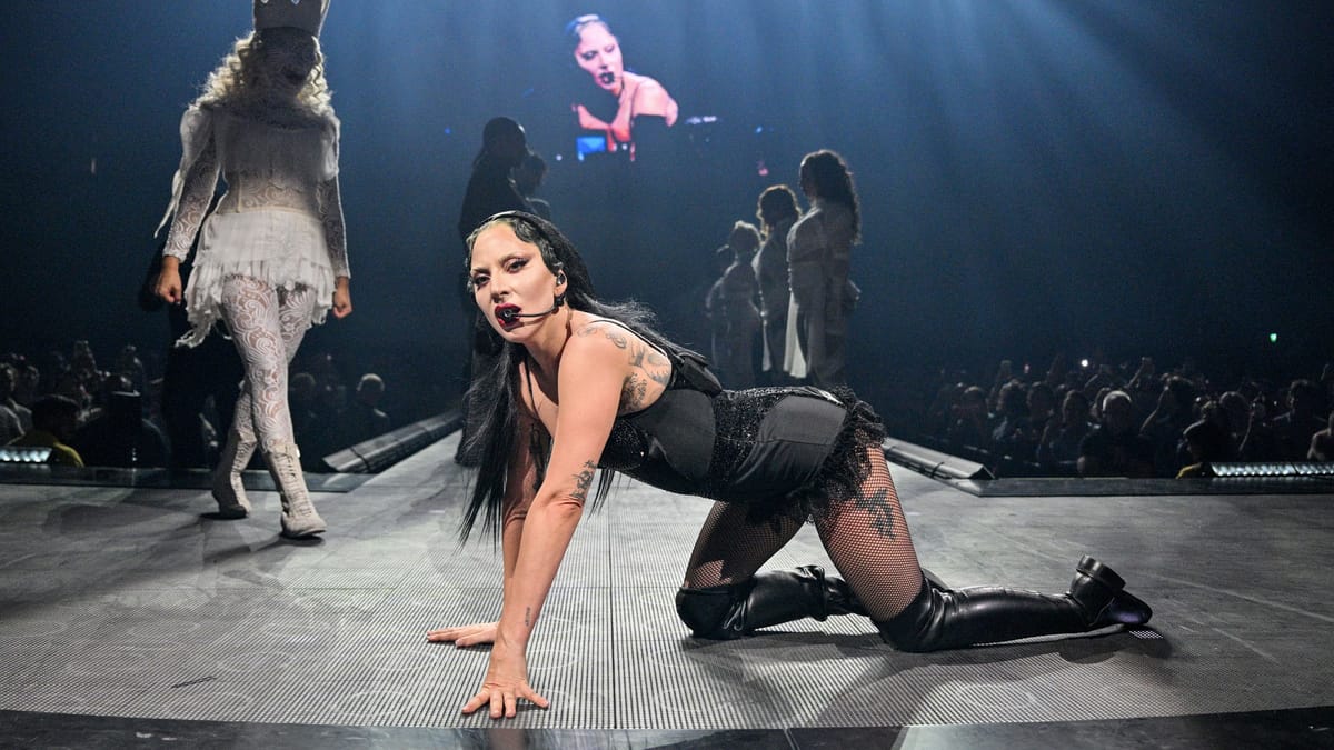 Lady Gaga in Berlin: Weltstar liefert irres Spektakel in der Uber Arena