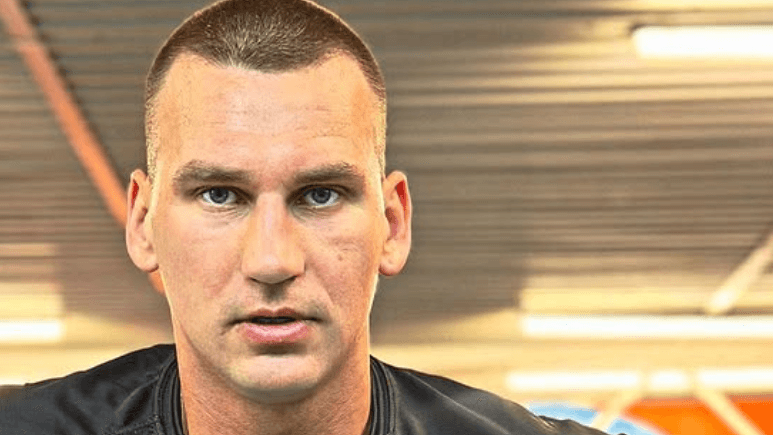 Andreas Iversen: Der norwegische Boxer bekam eine schockierende Nachricht. Andreas Iversen: Der norwegische Boxer bekam eine schockierende Nachricht.