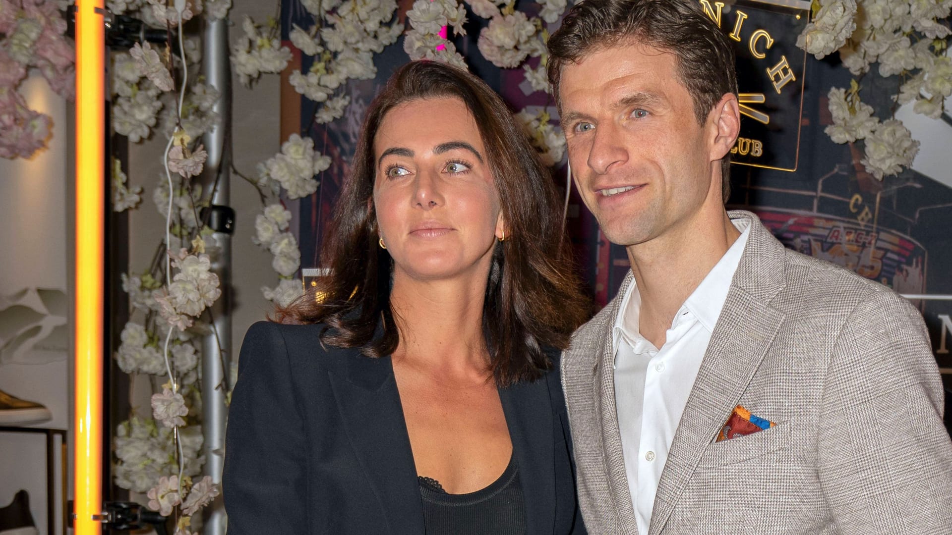 Lisa Müller mit ihrem Mann Thomas Müller: Die beiden sind seit 2009 verheiratet. Lisa Müller mit ihrem Mann Thomas Müller: Die beiden sind seit 2009 verheiratet.