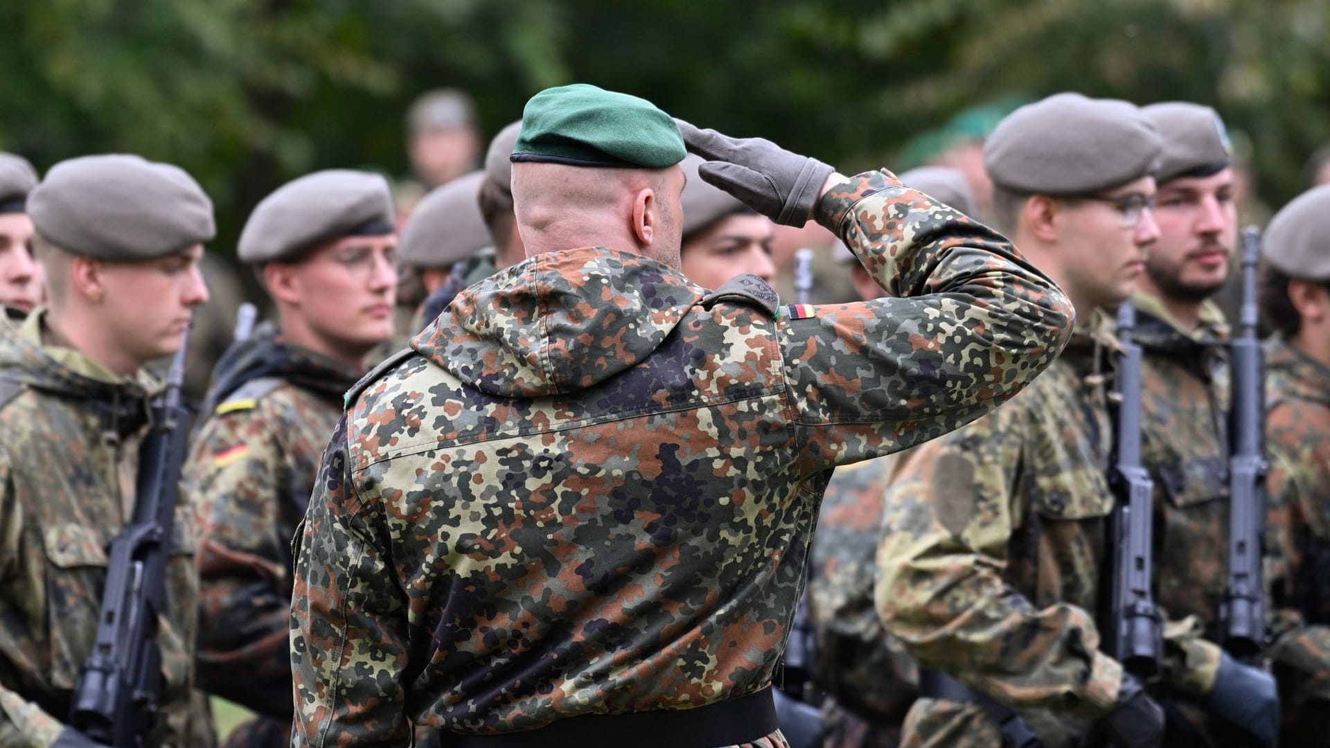 urn:newsml:dpa.com:20090101:251001-911-023980 urn:newsml:dpa.com:20090101:251001-911-023980