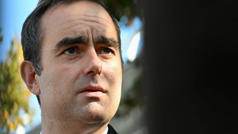 Ob Lecornu die Abstimmung, die schon diese Woche auf ihn zukommen könnte, übersteht, ist offen. Ob Lecornu die Abstimmung, die schon diese Woche auf ihn zukommen könnte, übersteht, ist offen.