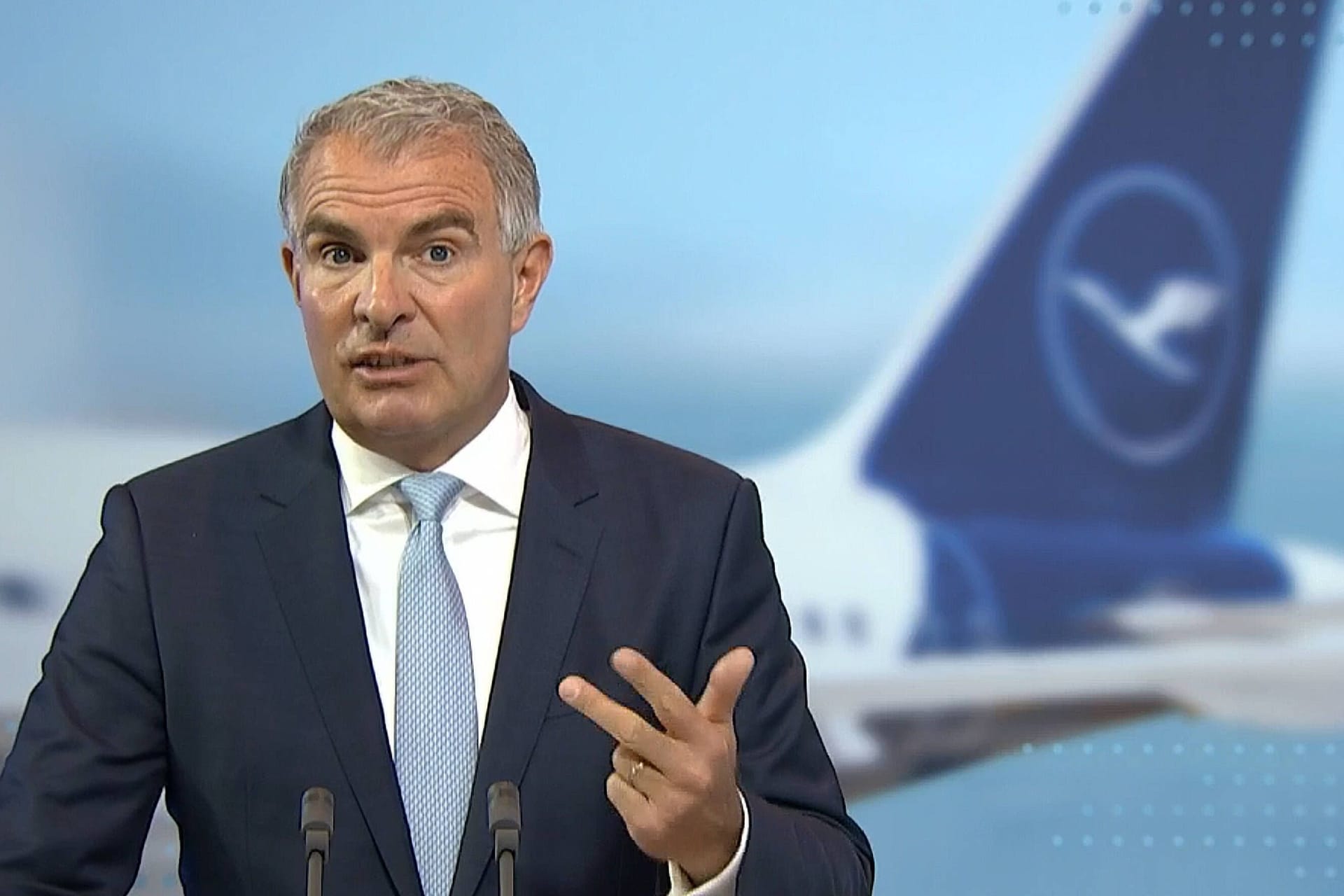 Carsten Spohr (Archivbild): Der Lufthansa-Chef warnt.