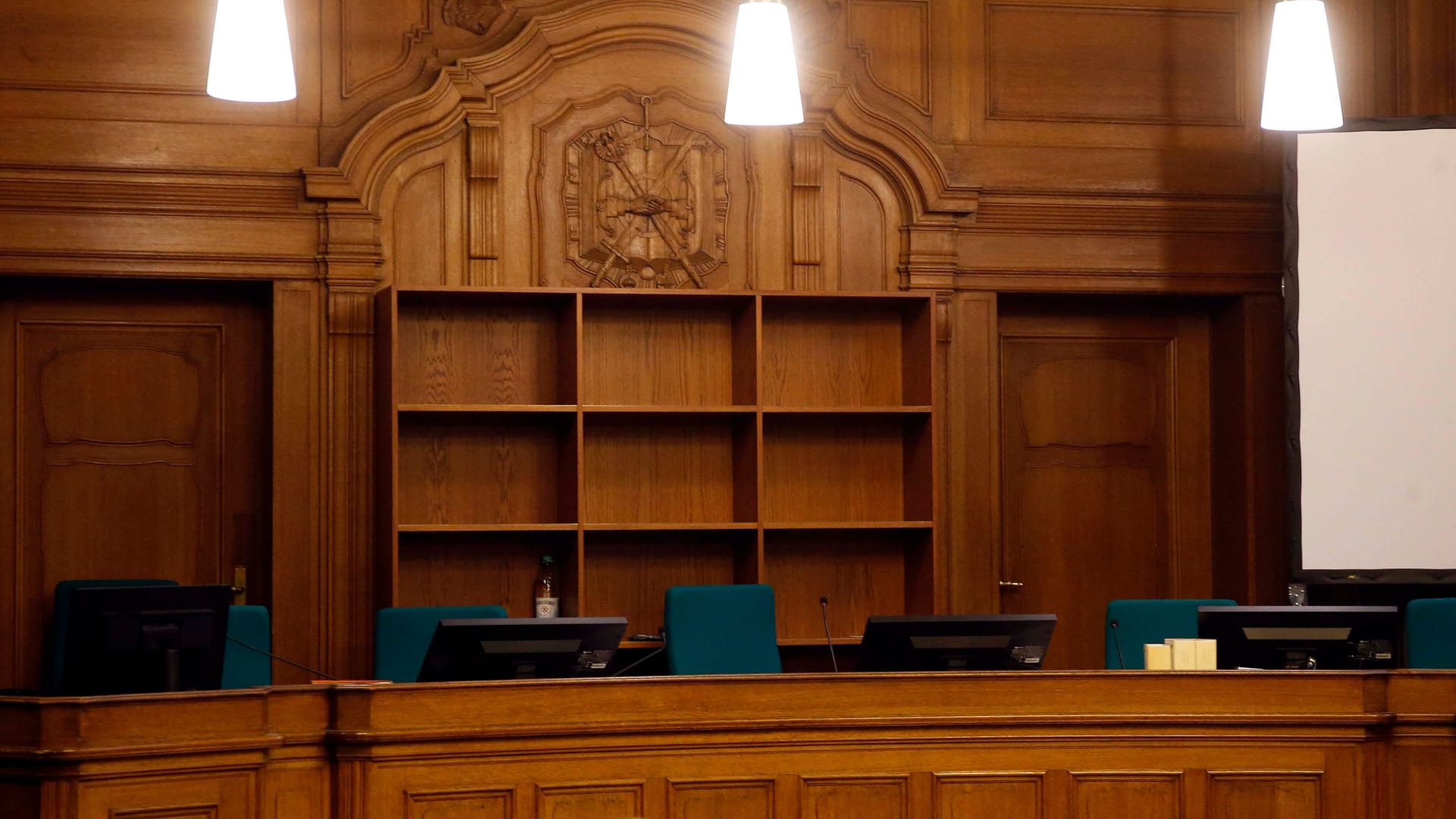 Landgericht Berlin (Archivbild): Ein Mann ist zu einer fast zehnjährigen Freiheitsstrafe verurteilt worden.