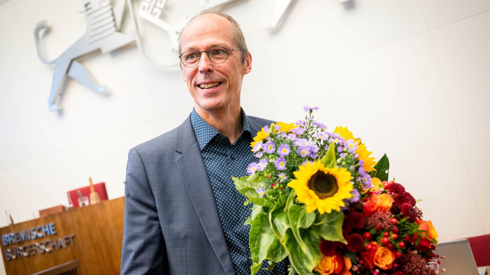 Mark Rackles (SPD) ist von der Bremischen Bürgerschaft zum Senatsmitglied gewählt worden. Er war zuvor in Berlin tätig.