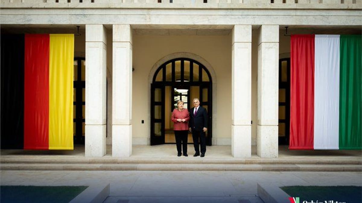 Angela Merkel obiskala Viktorja Orbána v Budimpešti