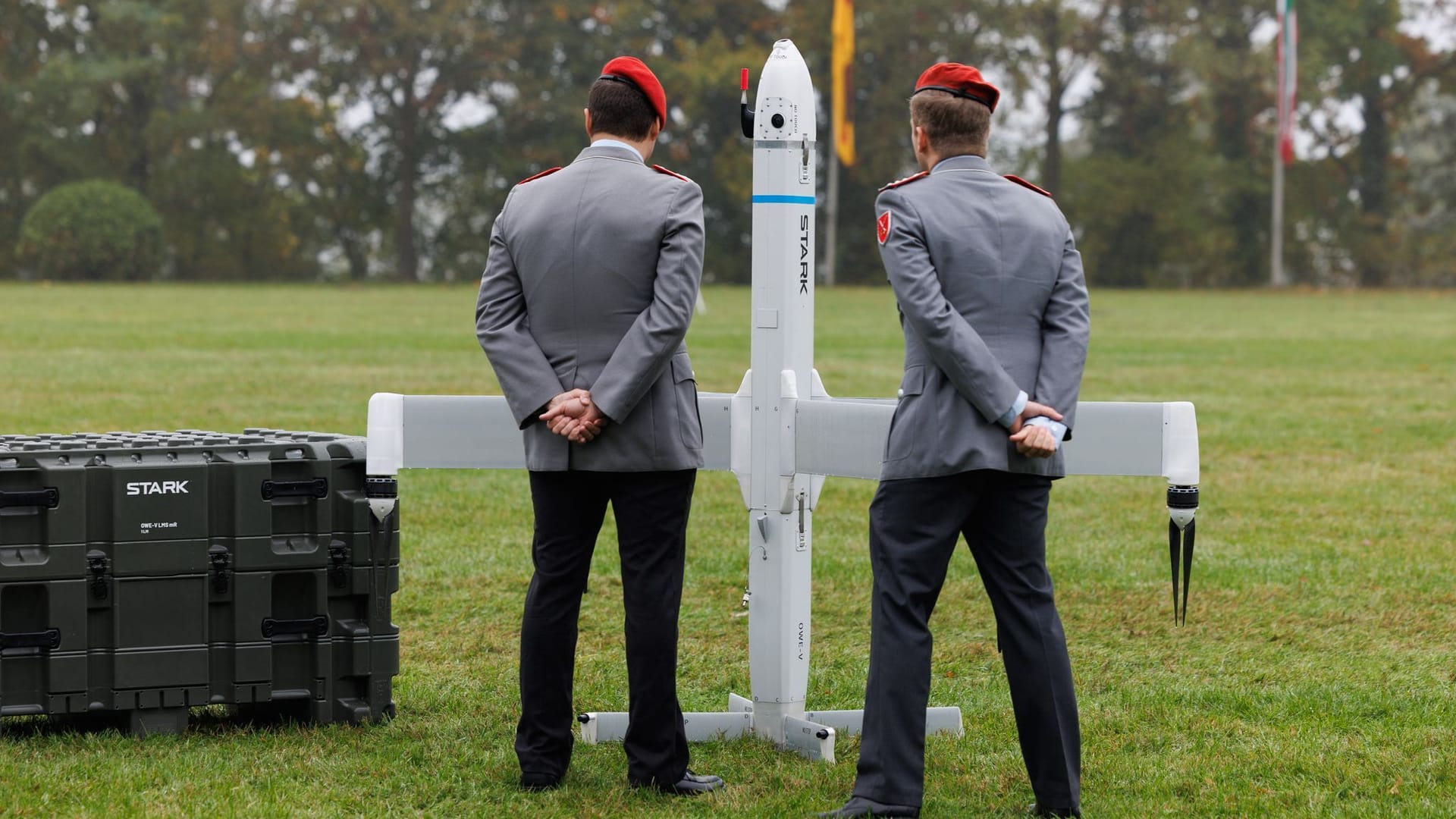 urn:newsml:dpa.com:20090101:251016-935-894753 urn:newsml:dpa.com:20090101:251016-935-894753