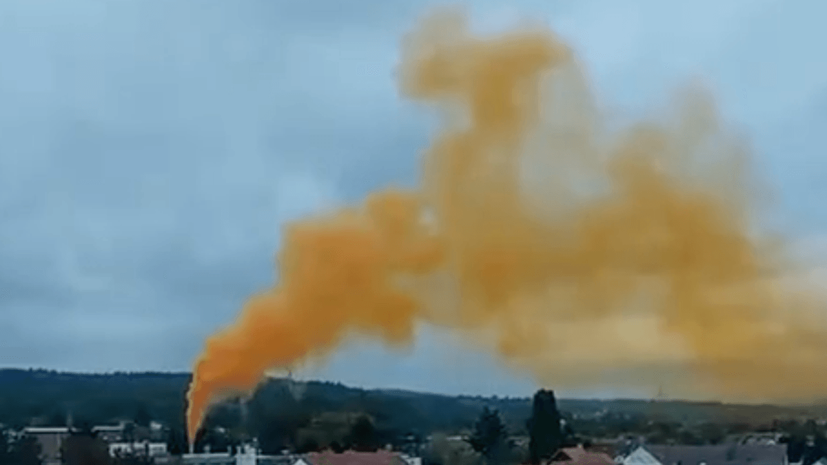 Gaz bulutu kimyasal kazadan sonra ortaya çıkıyor – yaralandı