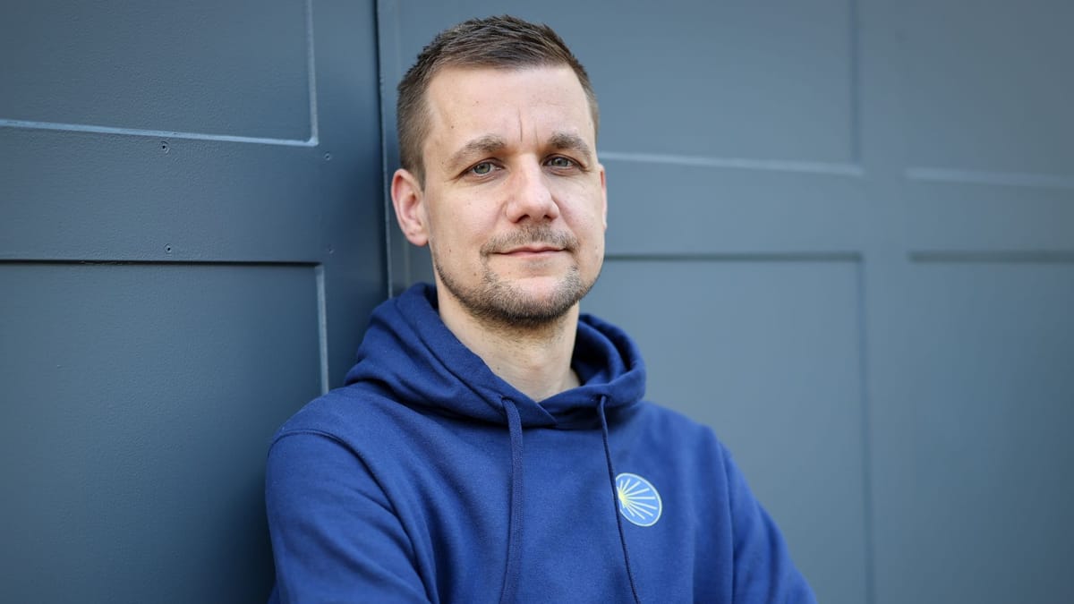 Hamburg: Tobias Schlegl bringt Pilgerreise mit Mutter als Podcast