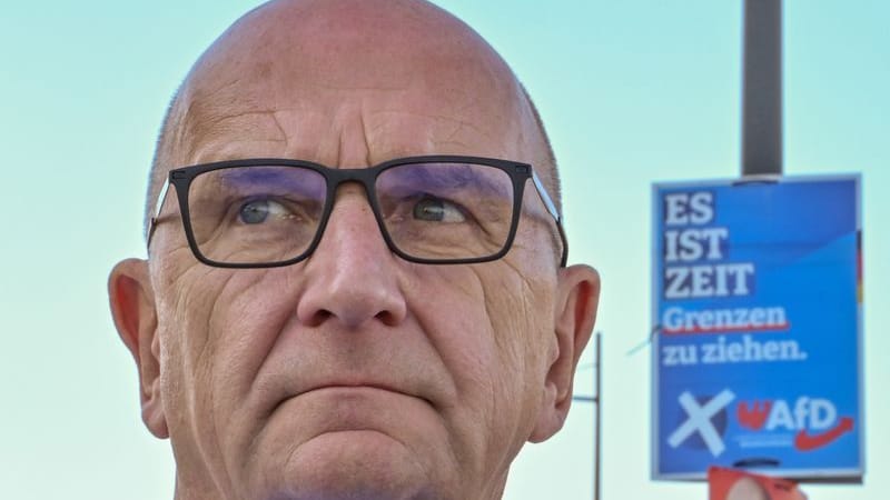 Dietmar Woidke (Archivbild): "Solange die AfD nicht verboten ist, halte ich es grundsätzlich für rechtlich schwierig, Parteimitglieder zu benachteiligen." Dietmar Woidke (Archivbild): "Solange die AfD nicht verboten ist, halte ich es grundsätzlich für rechtlich schwierig, Parteimitglieder zu benachteiligen."