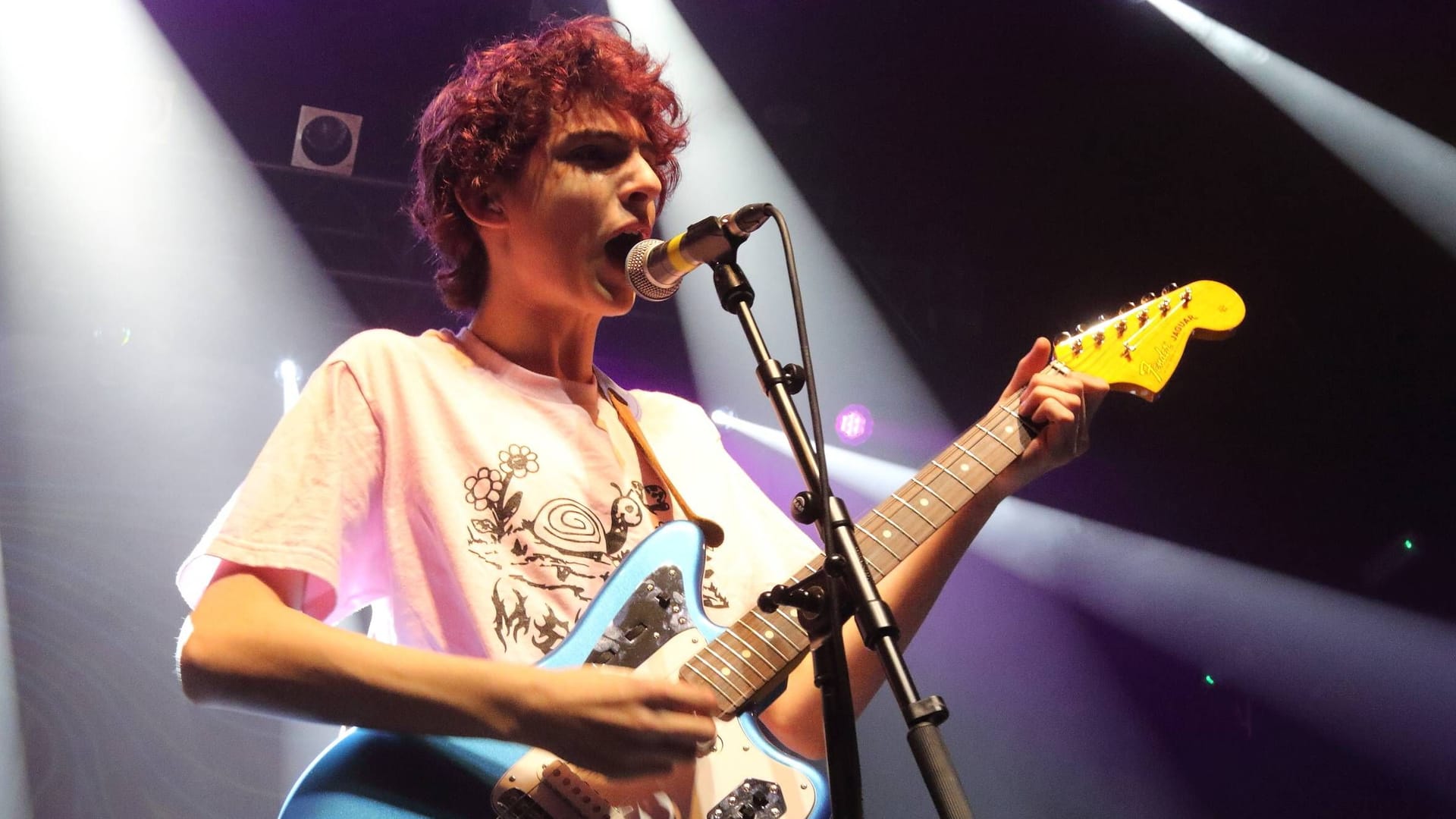 Finn Wolfhard bei einem älteren Auftritt (Archivbild): Der Musiker und Schauspieler trat nun in Berlin auf. Finn Wolfhard bei einem älteren Auftritt (Archivbild): Der Musiker und Schauspieler trat nun in Berlin auf.