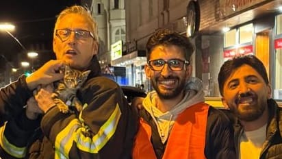 Nach der erfolgreichen Rettung: Das Kätzchen wird jetzt zurück nach Hannover gebracht. Nach der erfolgreichen Rettung: Das Kätzchen wird jetzt zurück nach Hannover gebracht.