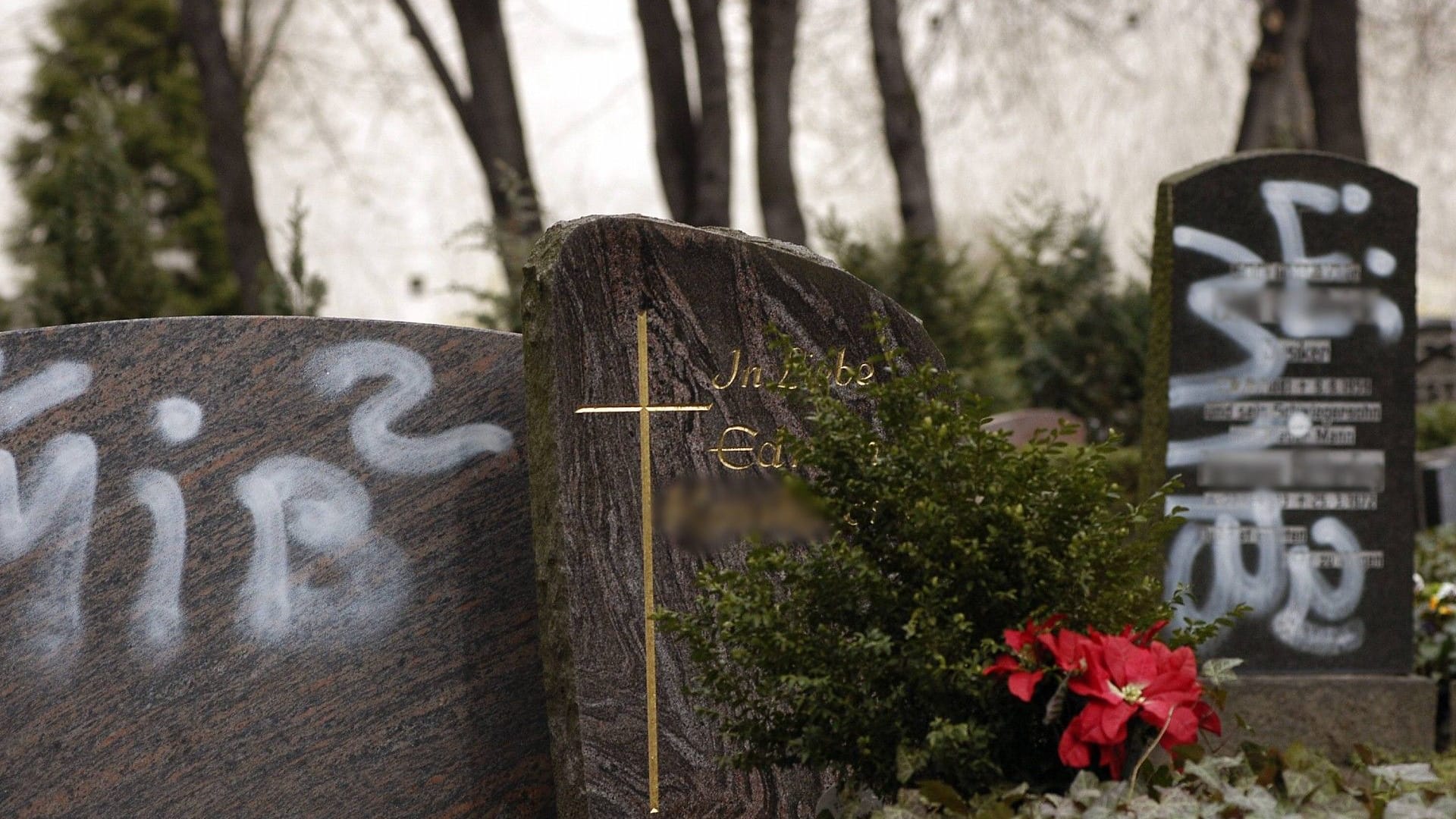 Ein Friedhof (Archivbild): In Potsdam ist es zu Verwüstungen gekommen.