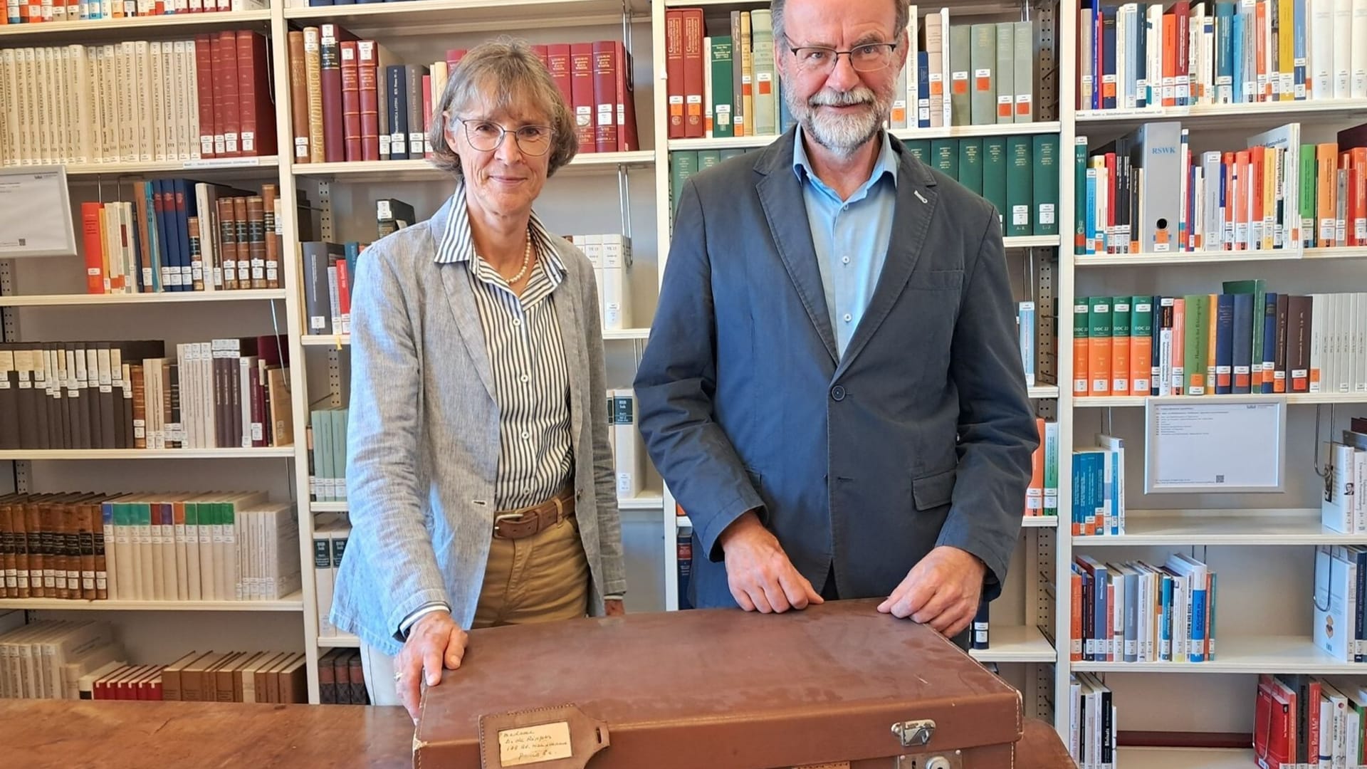 Gisela Niemöller und Rudolf Fietz haben den Roman von Widerstandskämpferin Mopsa Sternheim rekonstruiert. Gisela Niemöller und Rudolf Fietz haben den Roman von Widerstandskämpferin Mopsa Sternheim rekonstruiert.