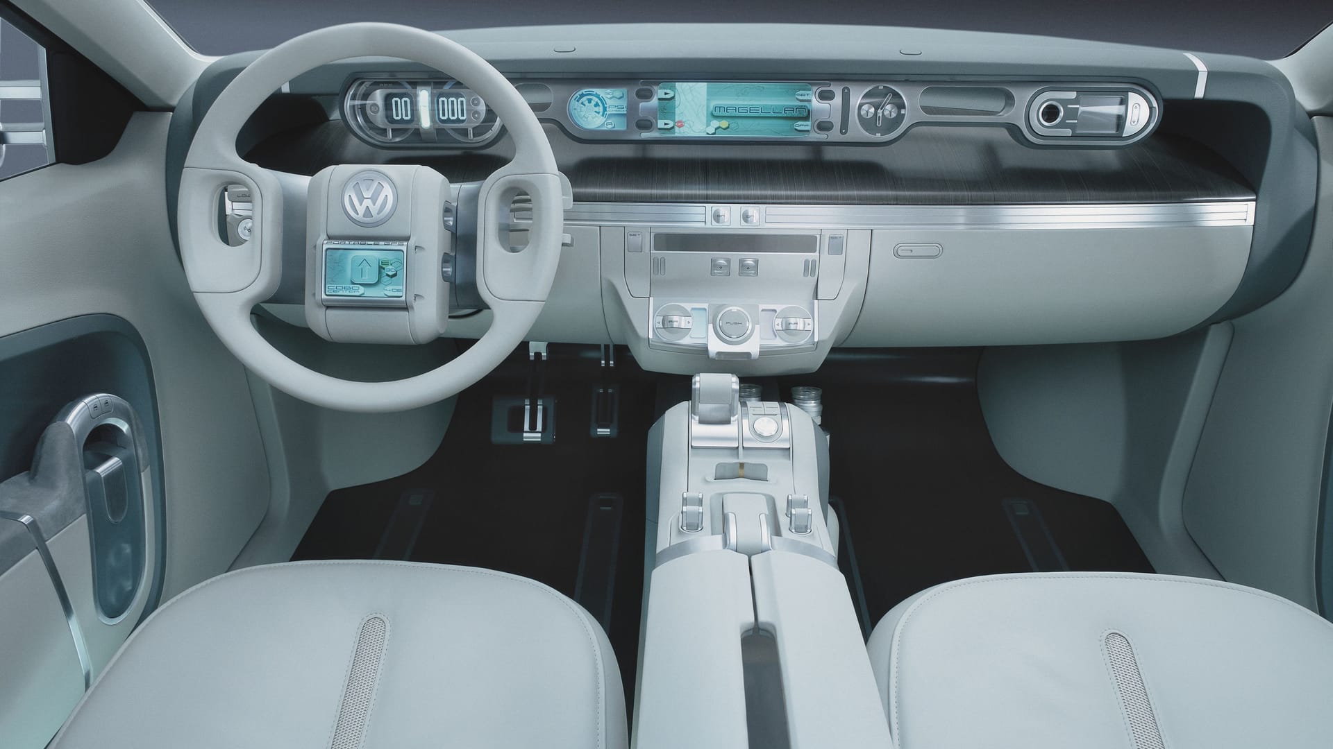 Als riesige Displaywände noch weit entfernt waren: Das Cockpit des Magellan brachte dennoch Gimmicks wie ein herausnehmbares Navi mit. Als riesige Displaywände noch weit entfernt waren: Das Cockpit des Magellan brachte dennoch Gimmicks wie ein herausnehmbares Navi mit.