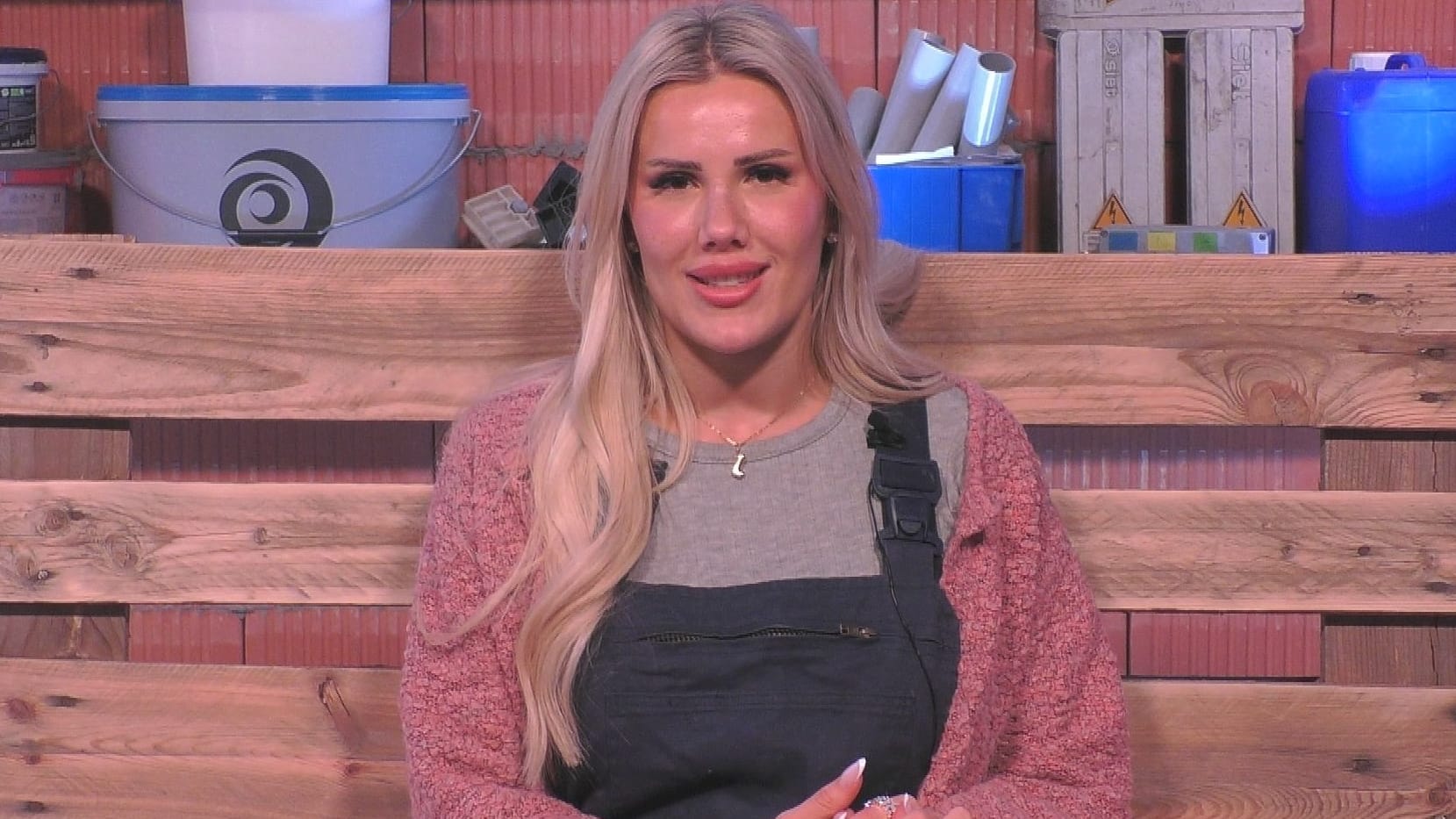 Laura Blond: Die "Promi Big Brother"-Teilnehmerin verdient ihr Geld bei OnlyFans. Laura Blond: Die "Promi Big Brother"-Teilnehmerin verdient ihr Geld bei OnlyFans.