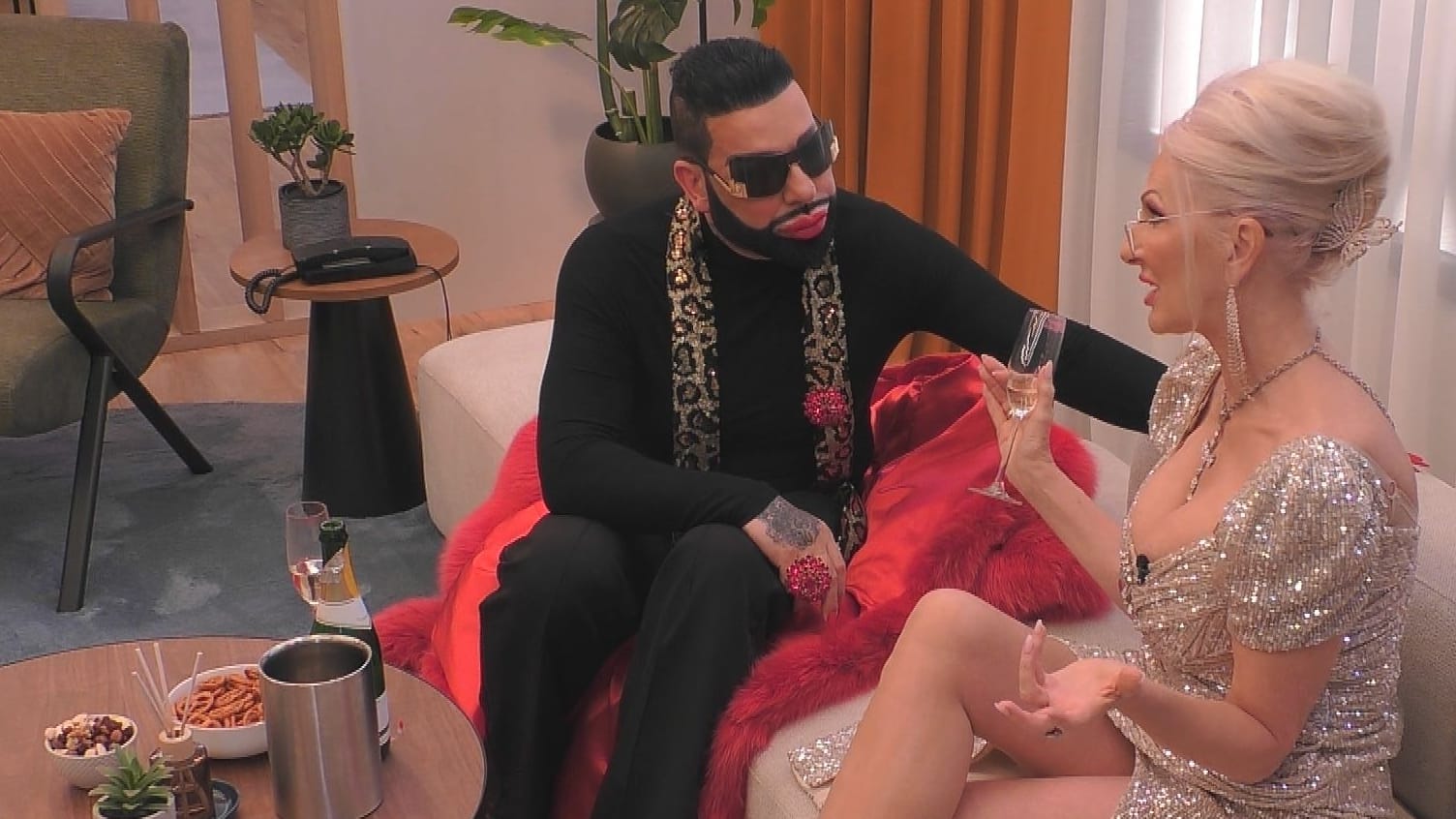 Harald Glööckler und Désirée Nick: Sie wohnen bei "Promi Big Brother" in der Musterwohnung.