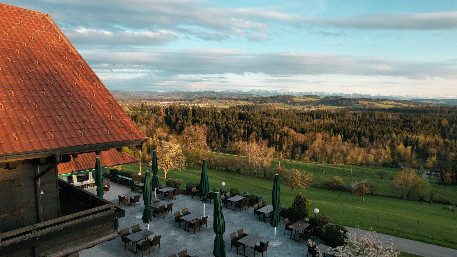Ausblick vom "Berghotel Jägerhof" Ausblick vom "Berghotel Jägerhof"