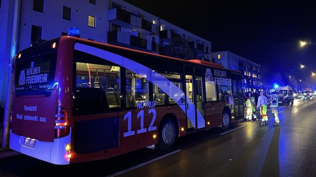 V požaru stanovanja v Berlinu pet ljudi poškodovanih