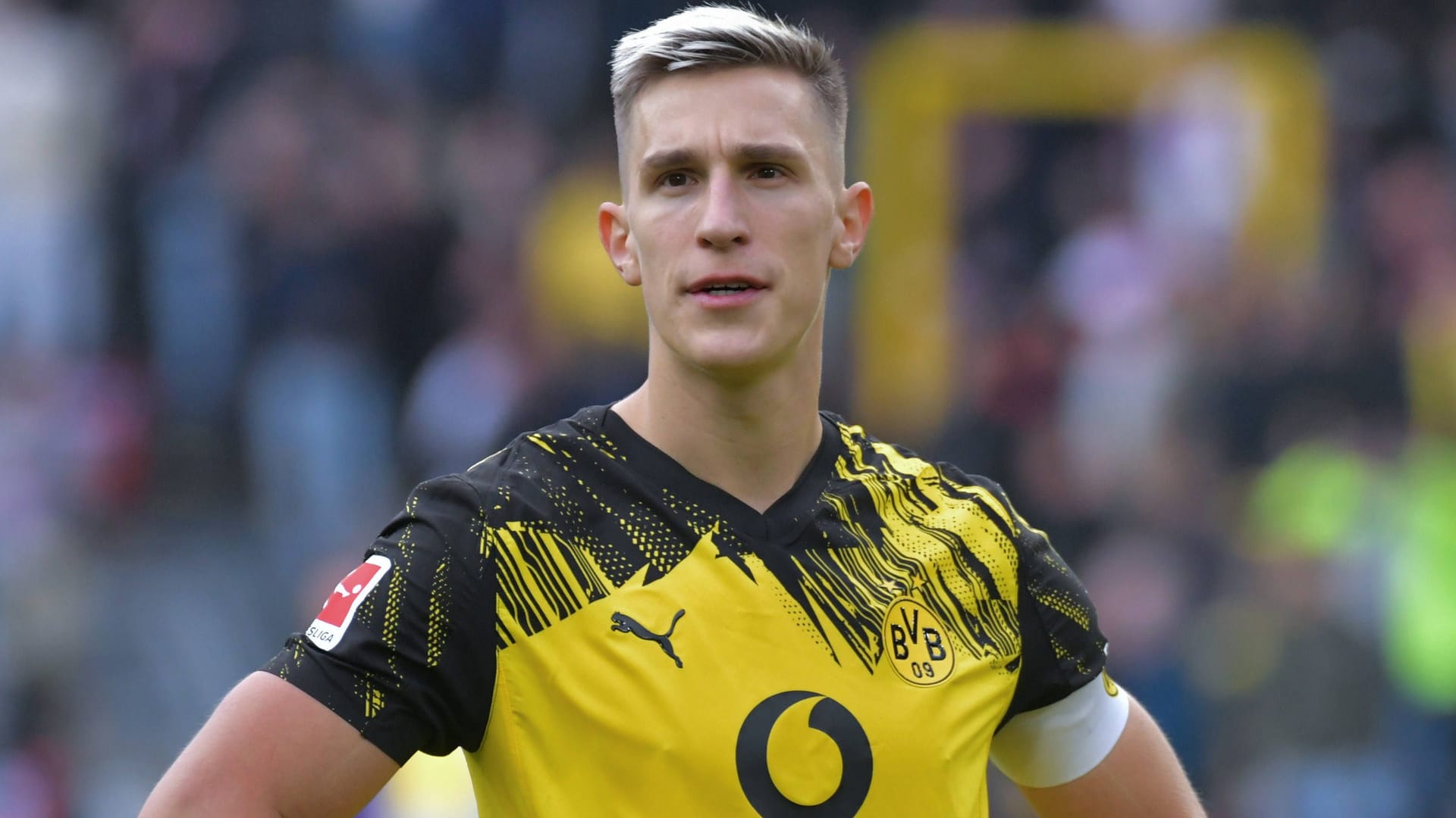 Nico Schlotterbeck im Trikot von Borussia Dortmund: Der Verteidiger spielt seit 2022 für den BVB. Nico Schlotterbeck im Trikot von Borussia Dortmund: Der Verteidiger spielt seit 2022 für den BVB.