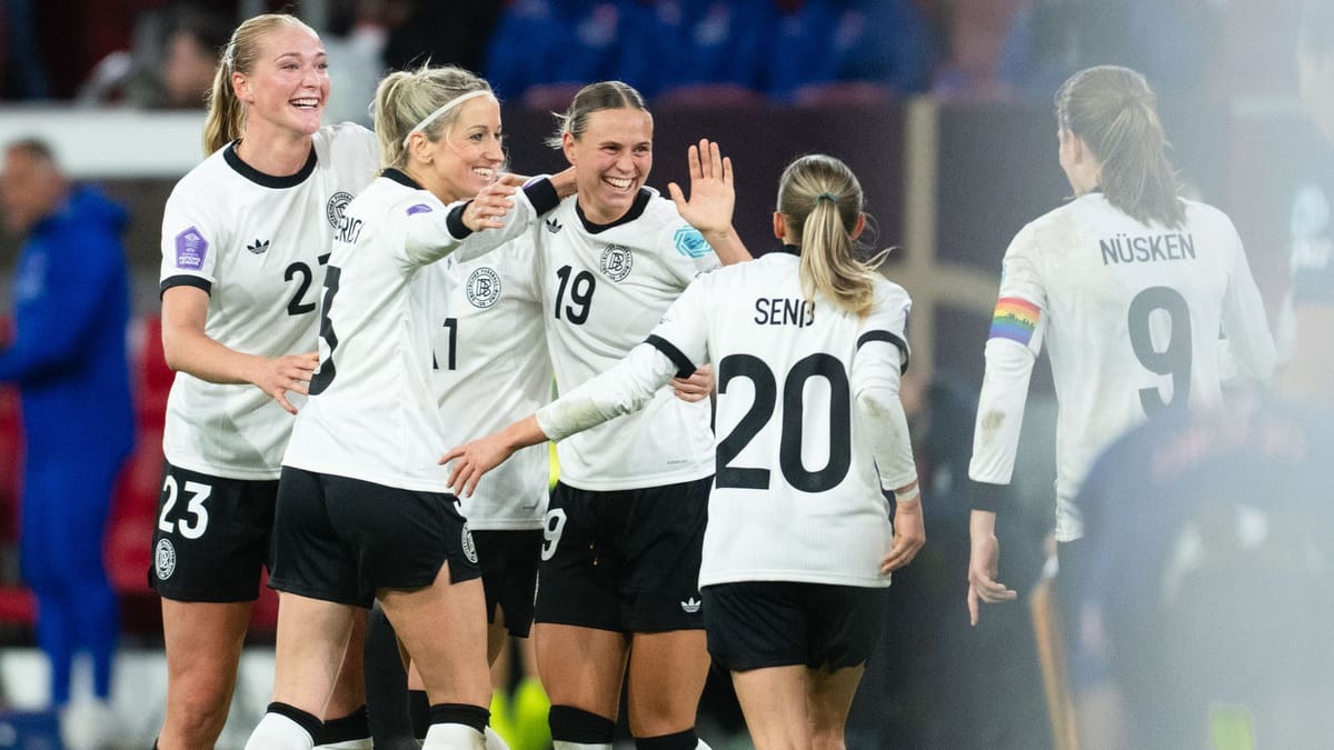 DFB-Frauen glücklich nach «Wahnsinns-Fußballabend»