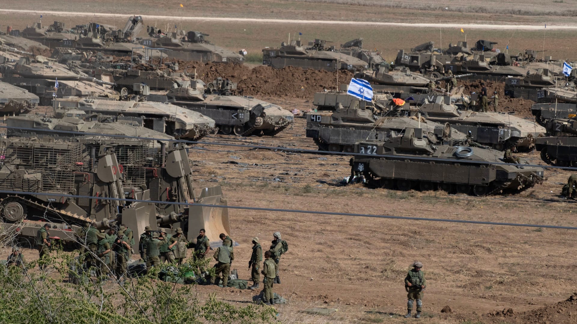 Israelische Panzer vor dem Einmarsch in Gaza im Oktober 2023: Die Hamas akzeptierte die Gegenreaktion Israels.