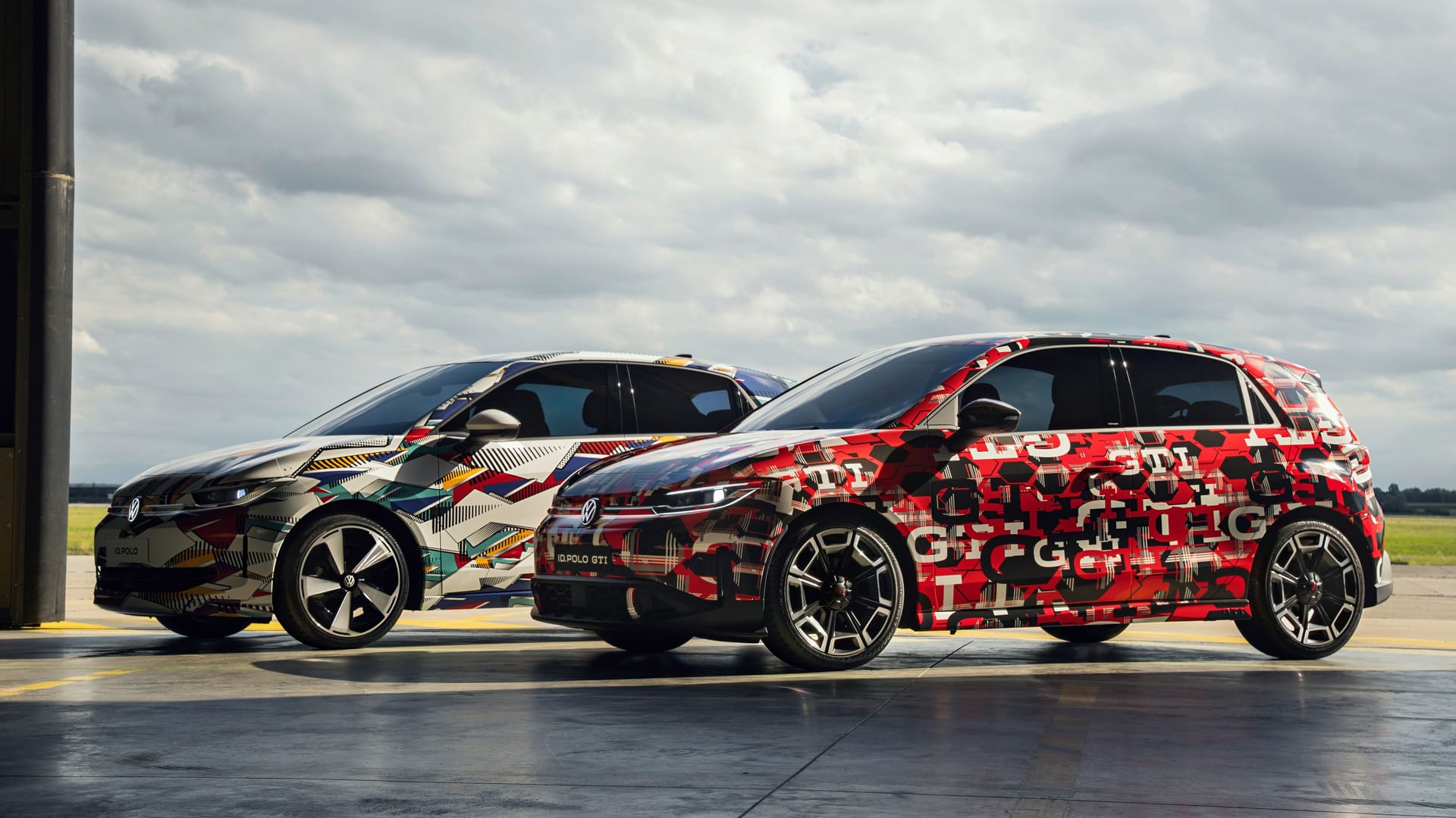 Mini Playback Show: Der ID.Polo GTI bekommt ein kerniges Röhren. Allerdings nicht aus dem Motor, sondern vom Soundchip. Mini Playback Show: Der ID.Polo GTI bekommt ein kerniges Röhren. Allerdings nicht aus dem Motor, sondern vom Soundchip.