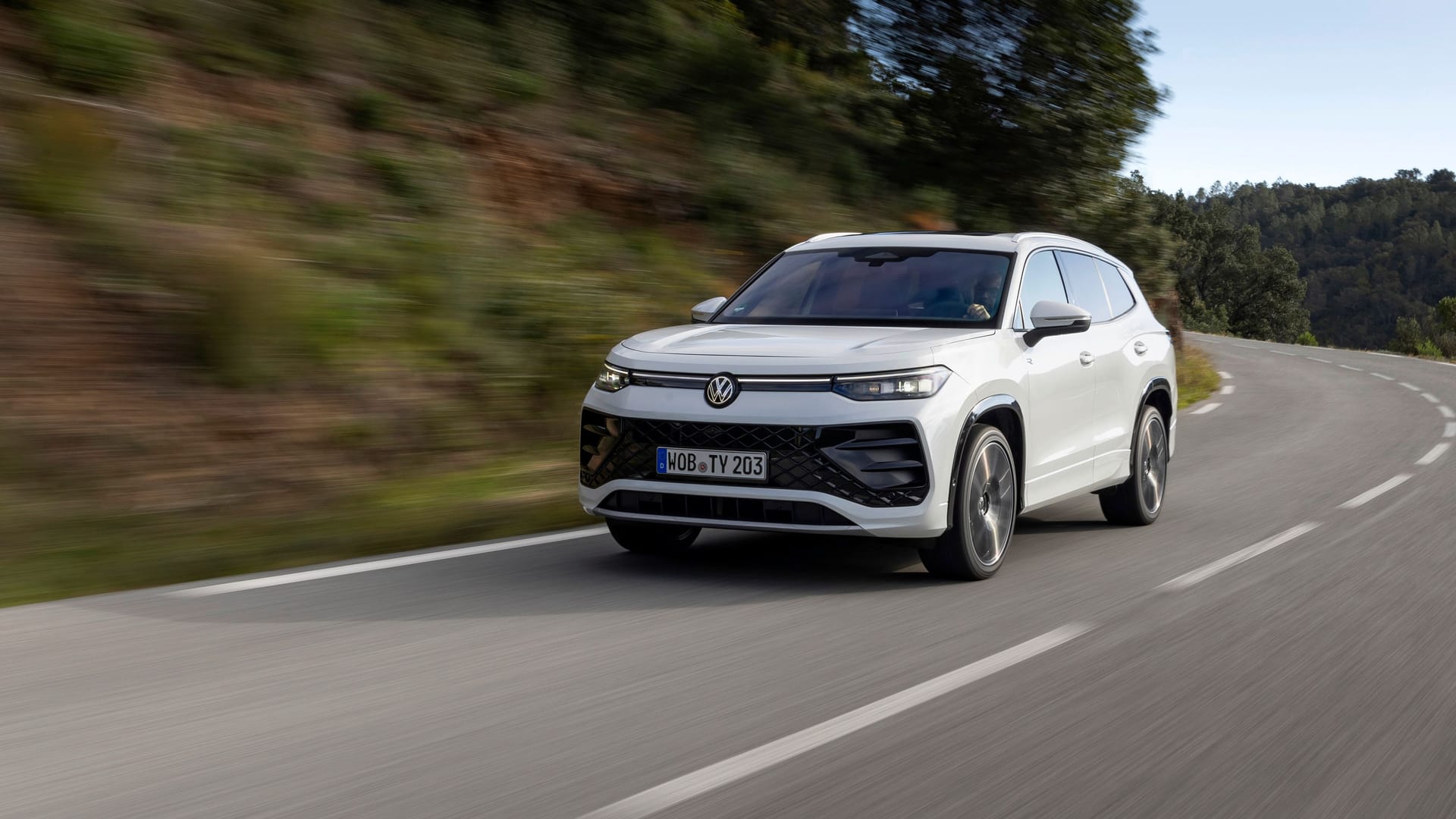 Großer Bruder: Der Tayron steht als nun eigenständiges Modell leicht über dem Erfolgsmodell Tiguan.