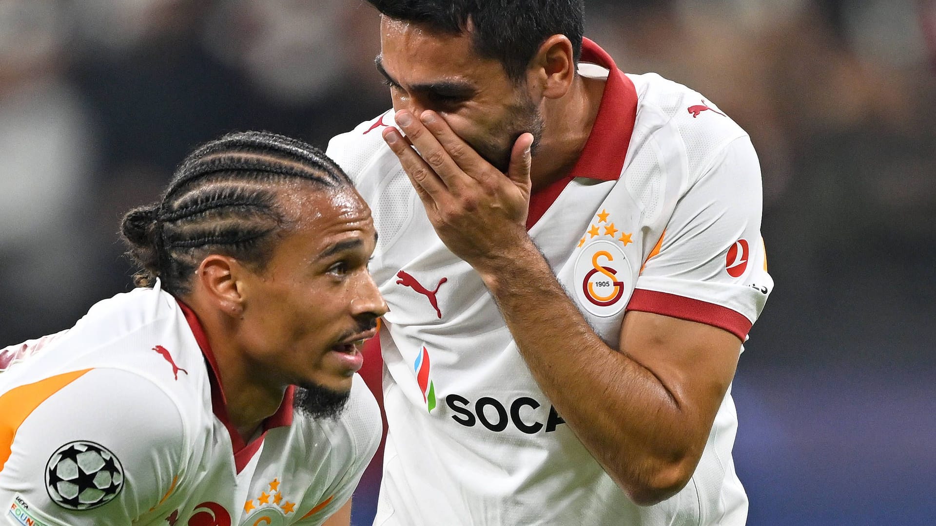 İlkay Gündoğan und Leroy Sané (l.): Sie spielen beide in der Türkei bei Galatasaray. İlkay Gündoğan und Leroy Sané (l.): Sie spielen beide in der Türkei bei Galatasaray.
