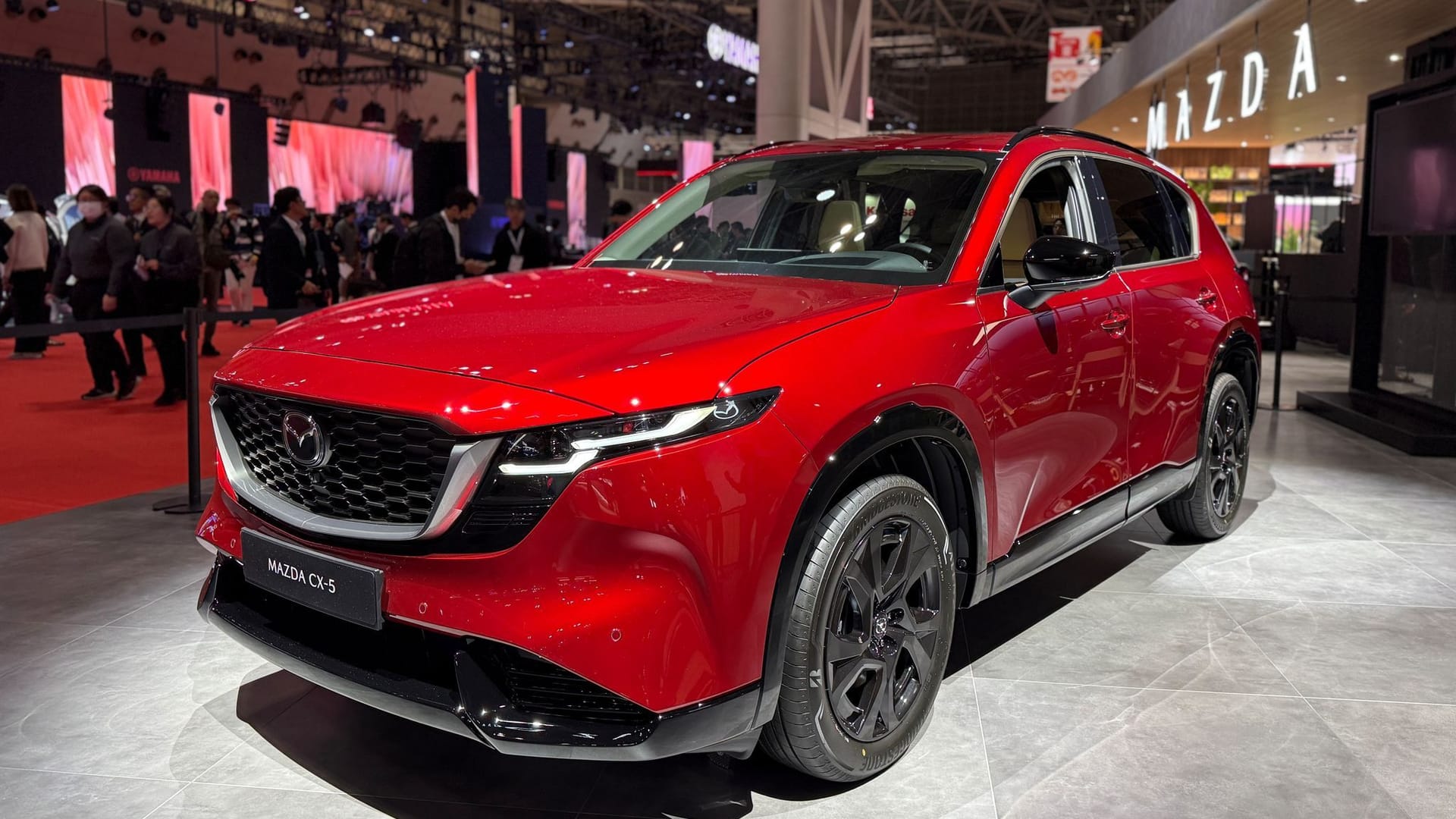 Mazda hat auf der Japan Mobility Show die dritte Generation des CX-5 enthüllt. Mazda hat auf der Japan Mobility Show die dritte Generation des CX-5 enthüllt.