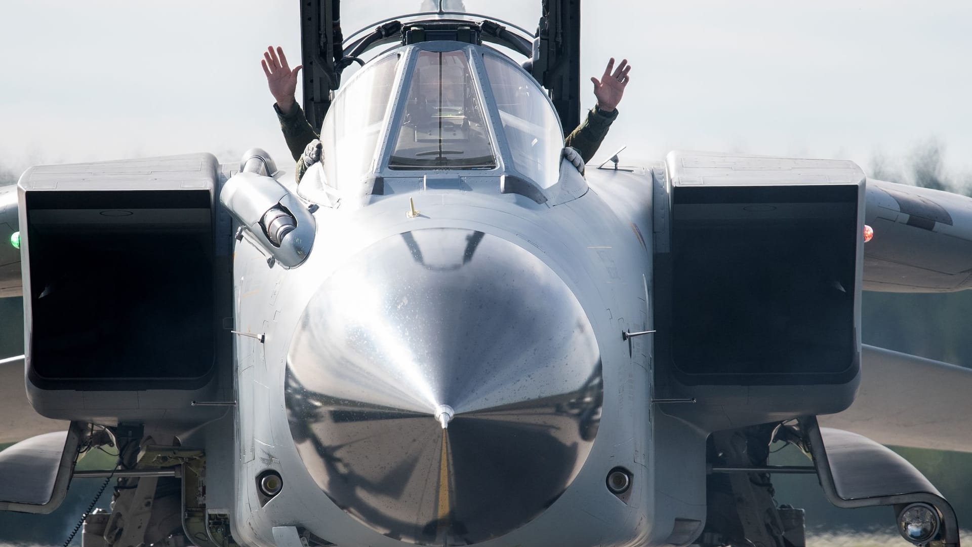 Die Bundeswehr beteiligt sich unter anderem mit Kampfjets vom Typ Tornado an der Übung. (Archivbild) Die Bundeswehr beteiligt sich unter anderem mit Kampfjets vom Typ Tornado an der Übung. (Archivbild)