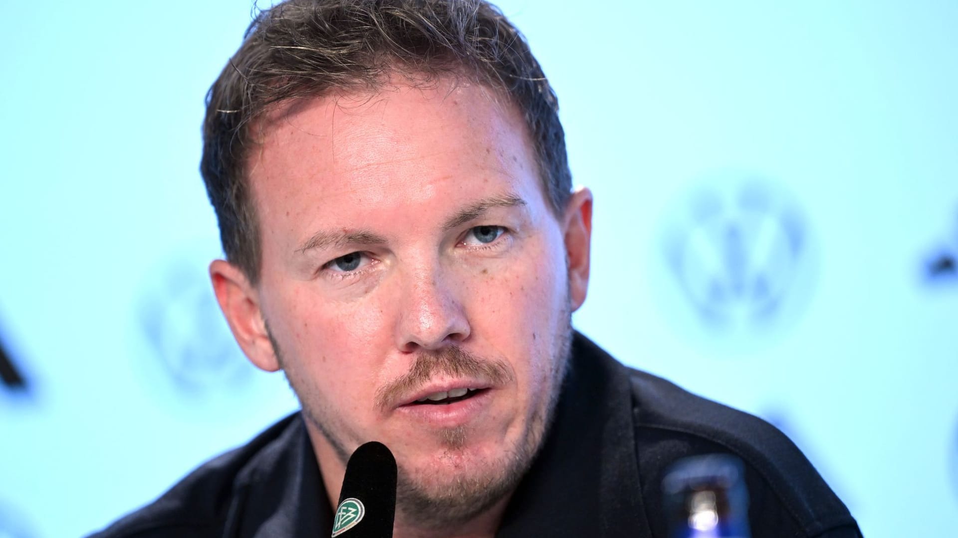 urn:newsml:dpa.com:20090101:251009-935-882992