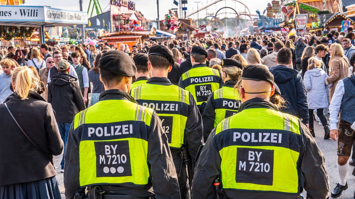 Bombendrohung: Oktoberfest in München wird "komplett durchsucht"