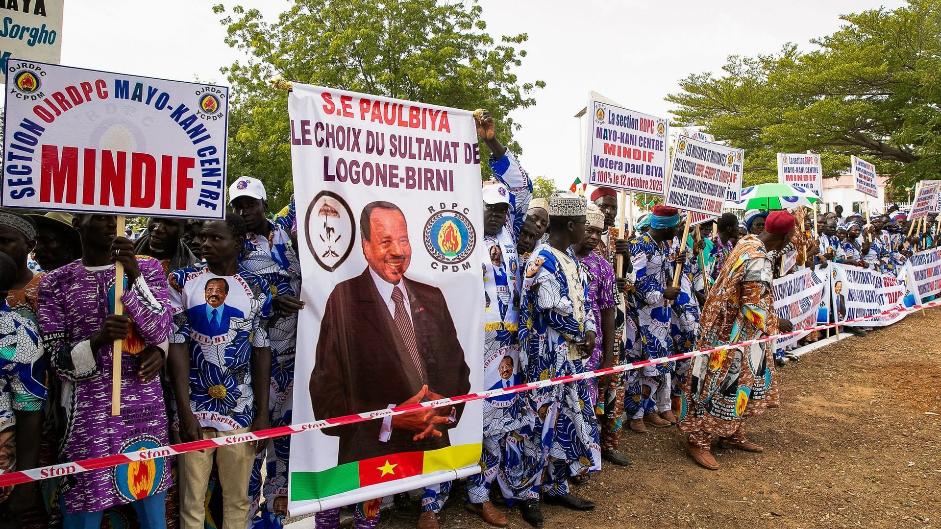 Vor Präsidentschaftswahl in Kamerun Vor Präsidentschaftswahl in Kamerun