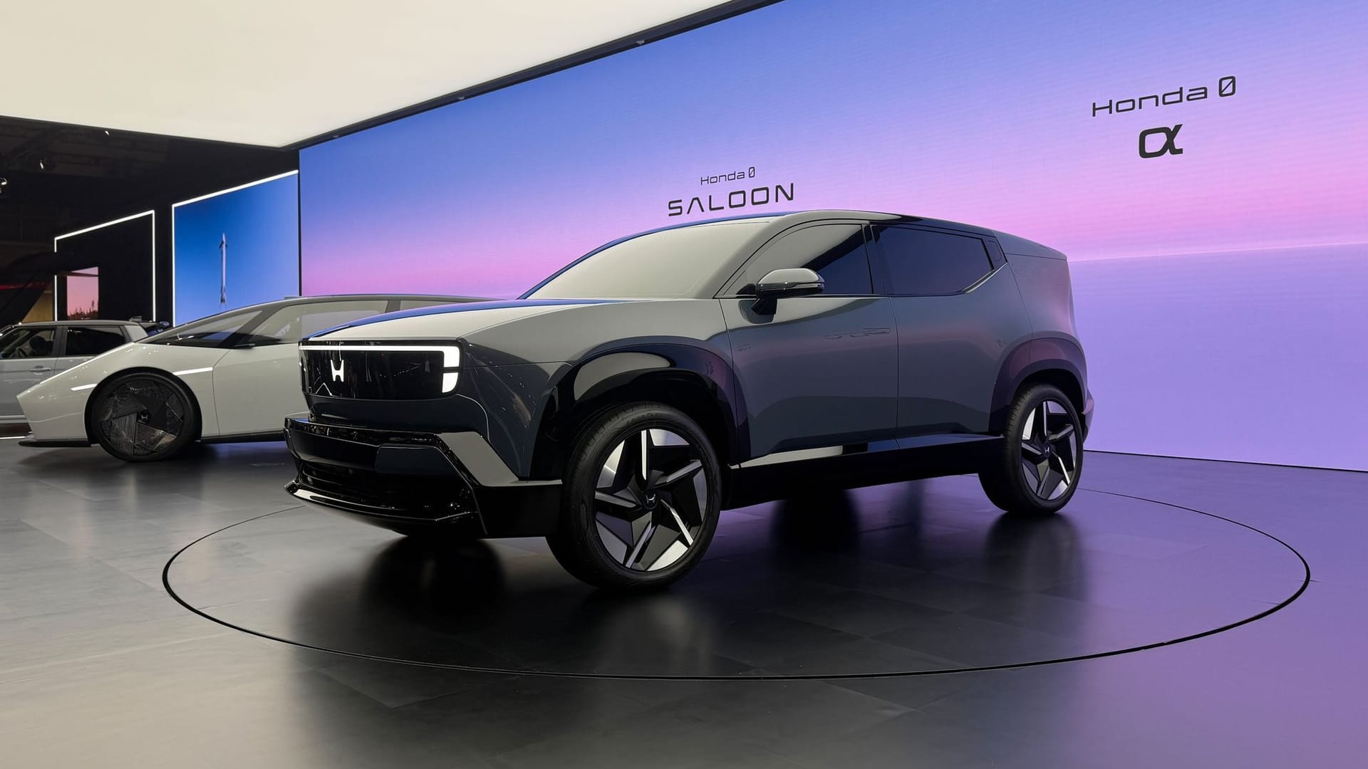 Der Honda Alpha soll bereits im nächsten Jahr zum Einstiegsmodell der Nullserie werden. Der Honda Alpha soll bereits im nächsten Jahr zum Einstiegsmodell der Nullserie werden.