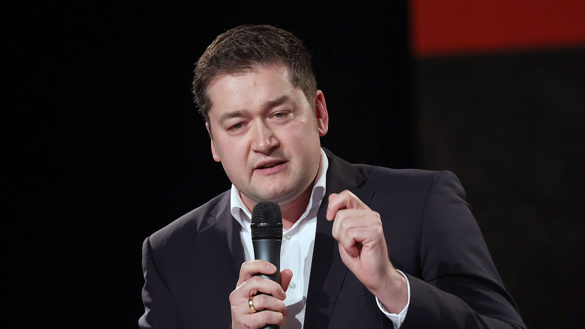 Dr. Thorsten Kornblum: Der SPD-Oberbürgermeister von Braunschweig sprach von einem "weiteren Meilenstein". Dr. Thorsten Kornblum: Der SPD-Oberbürgermeister von Braunschweig sprach von einem "weiteren Meilenstein".