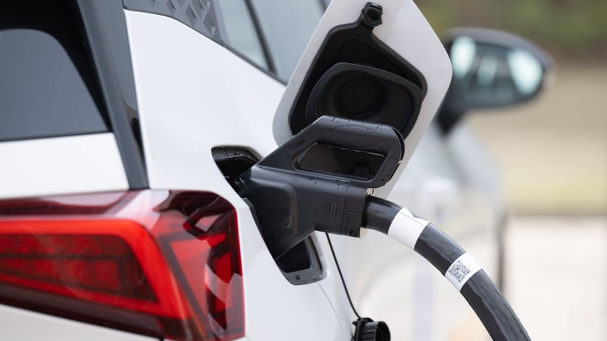 Preise für Elektroautos und Verbrenner nähern sich an