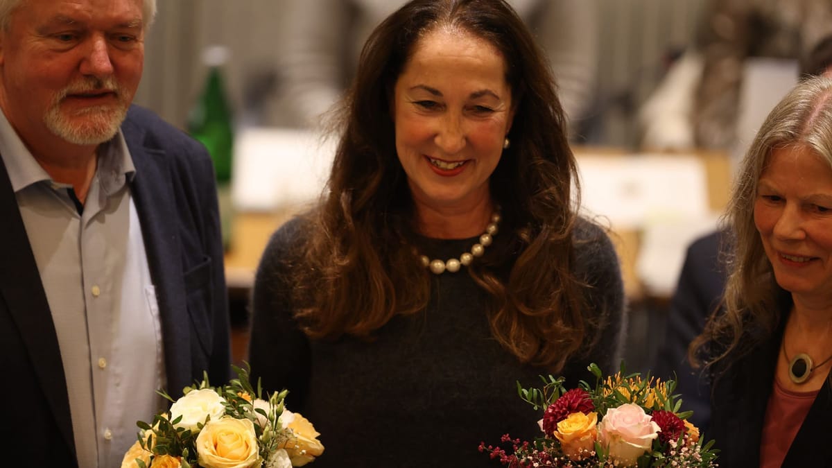 Bürgermeisterin nach Messerattacke: Kompass nicht verlieren