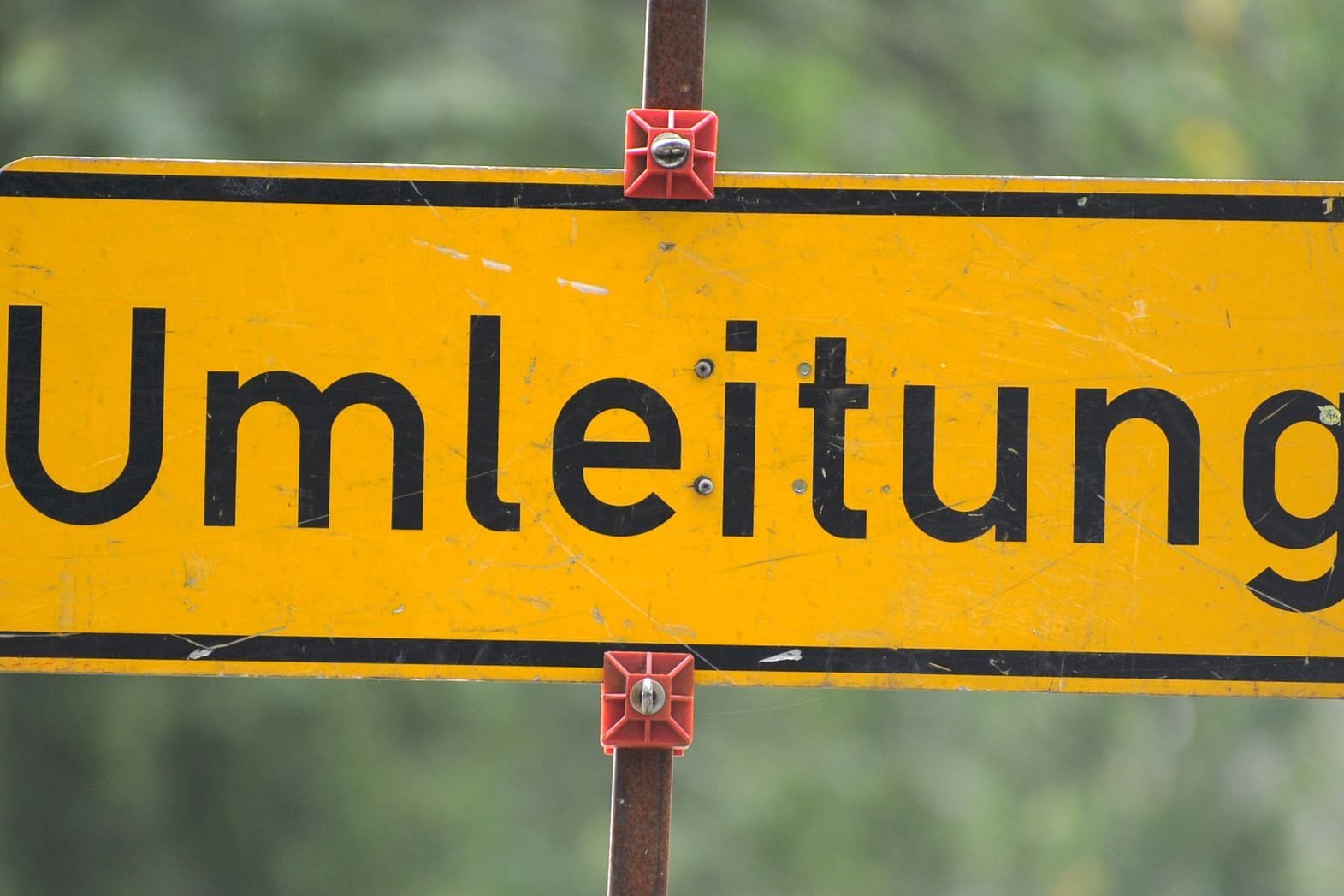 Straßensperrung - Symbolbild