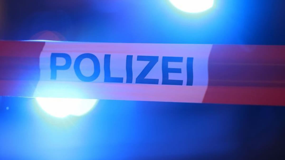 Buxtehude: Seniorin von Auto erfasst und tödlich verletzt – Zeugensuche