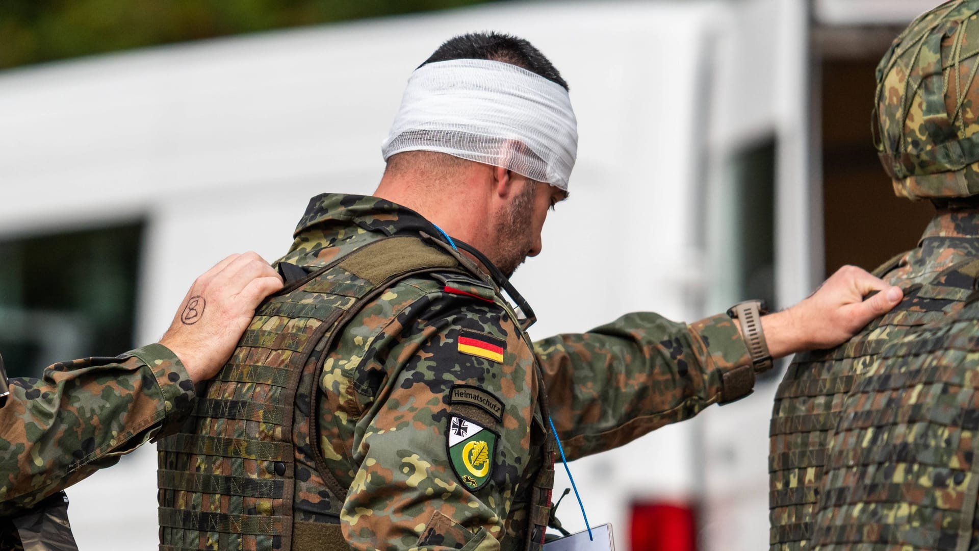 Einsatzübung der Bundeswehr (Symbolbild): Von Mittwoch bis Freitag sind die Soldaten am U-Bahnhof Jungefernheide. Einsatzübung der Bundeswehr (Symbolbild): Von Mittwoch bis Freitag sind die Soldaten am U-Bahnhof Jungefernheide.